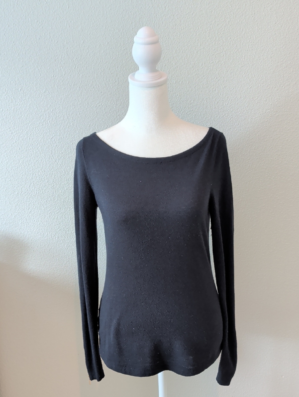 Ann Taylor Navy Knit Top